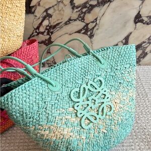 LOEWE 50x25x28cm straw bag